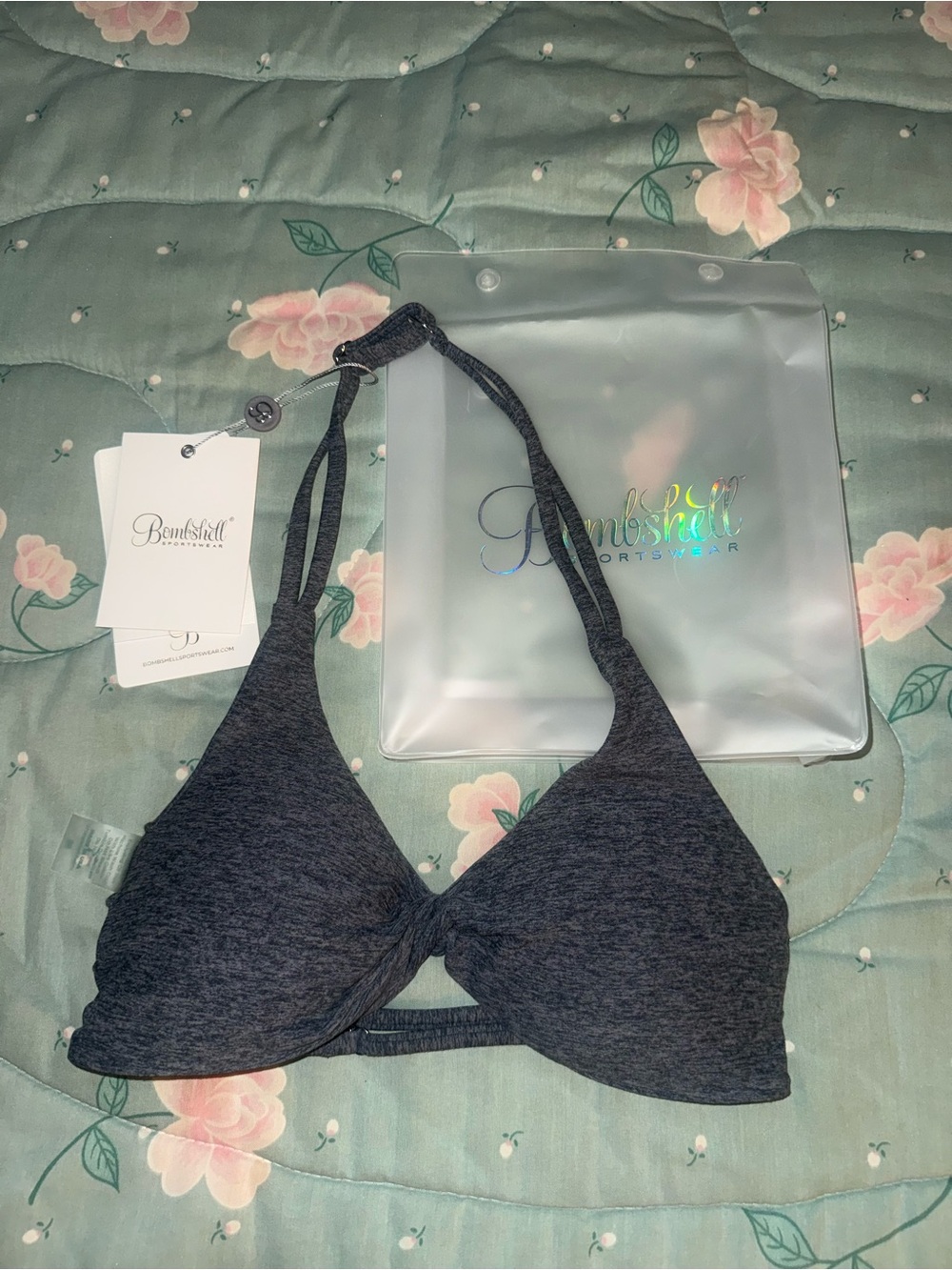 Bombshell sportswear Heather Gray Halter dragonfly bra Medium NWT - Picture 3 of 3